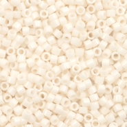 Miyuki Perlen delica's 11/0 Opaque bisque white