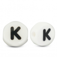Buchstaben Perlen aus Keramik K White-black