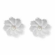 Stainless Steel - Rostfrei Stahl Schmuckzubeh&ouml;r Ohrringe&nbsp;/&nbsp;Ohrstecker Blume mit Imitation Perle mit &Ouml;se Silver-white