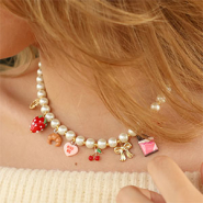 Schmucksets Resin-Anhänger mit weihnachtlichen Motiven 