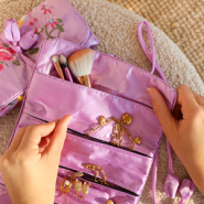 Schmucksets Reise-Schmucketuis und Displays-Kissen, die inspirieren.