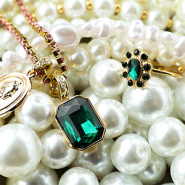 Schmucksets Trend-Alarm: Perlen & Schmucksteine! 