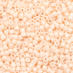 Miyuki Perlen delica's 11/0 Opaque light peach