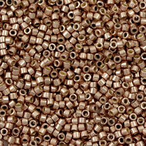 Miyuki Perlen delica's 11/0 Duracoat galvanized champagne DB-2504
