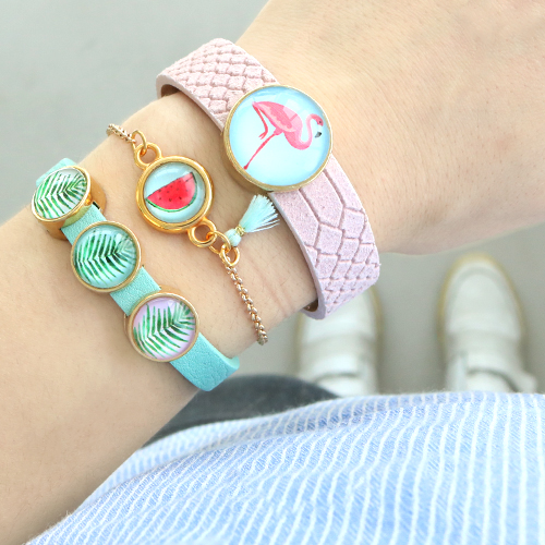 Fr&ouml;hlicher Schmuck mit Basic Cabochons, Cuoio, DQ Metall, Muschel Anh&auml;nger und Macram&eacute;