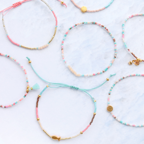 Minimalistisch mit Miyuki und goldenen Details