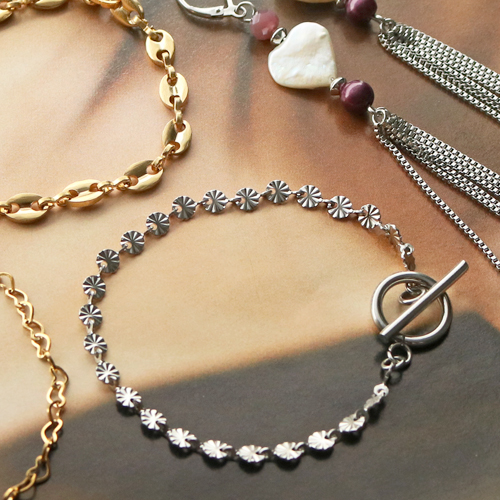 Sie k&ouml;nnen diesen trendigen Schmuck mit Jasseron aus Stainless Steel machen: