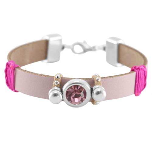 Sch&ouml;ner Schmuck gemacht aus verschiedenen Sorten und Gr&ouml;ssen Leder 