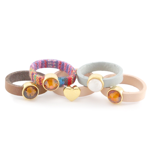 Sch&ouml;ne Ringe aus 5mm Leder gemacht & Schmuck!