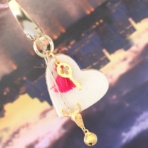 Sch&ouml;ne Schl&uuml;sselanh&auml;nger mit DQ Leder Herz und Stern im hippen Herbst Look ❤&★  