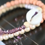 Diesen Beach Schmuck machen Sie mit unseren neuen Glasperlen Pearl Shine!